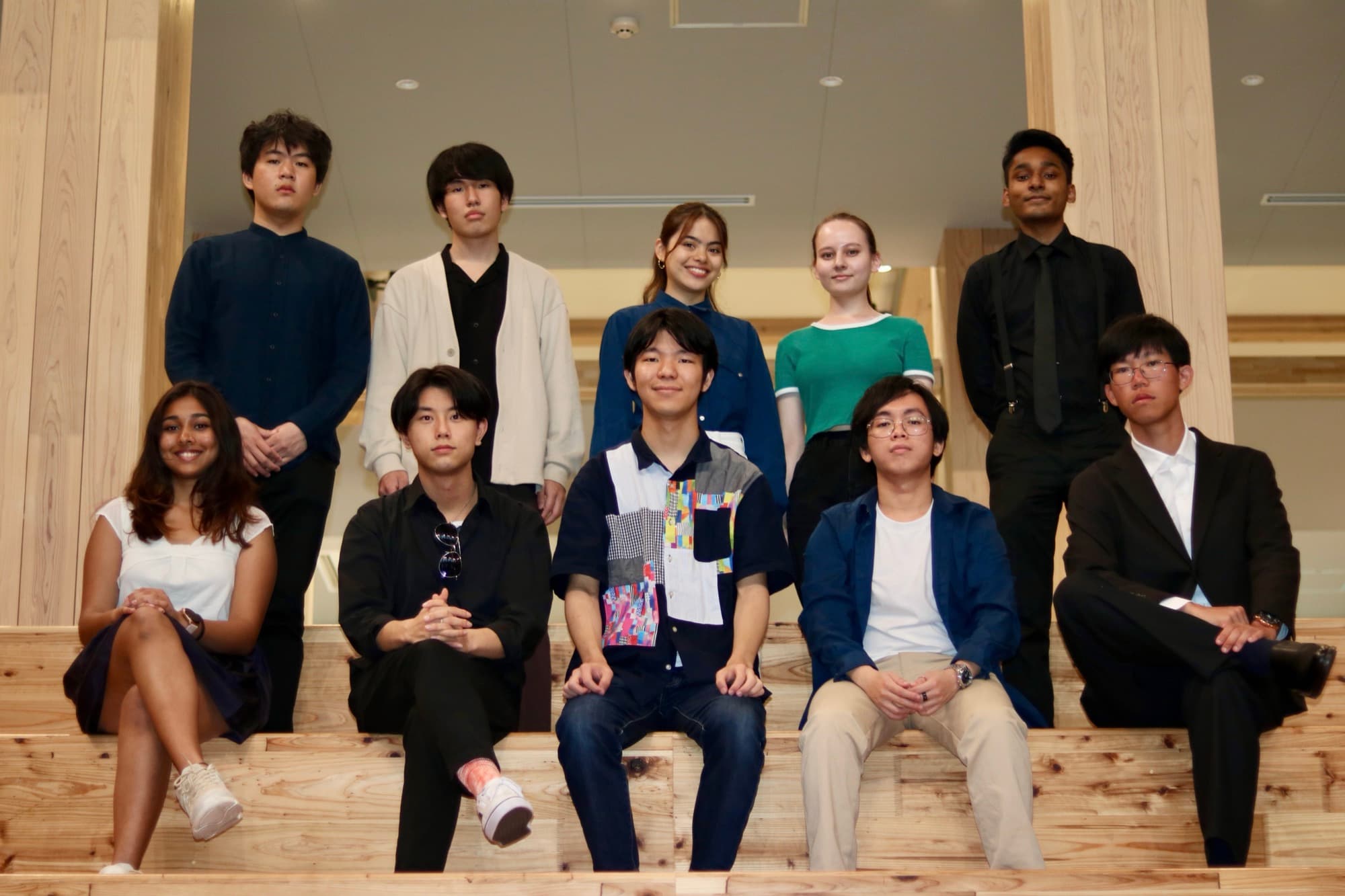 Emunitasのメンバー集合写真